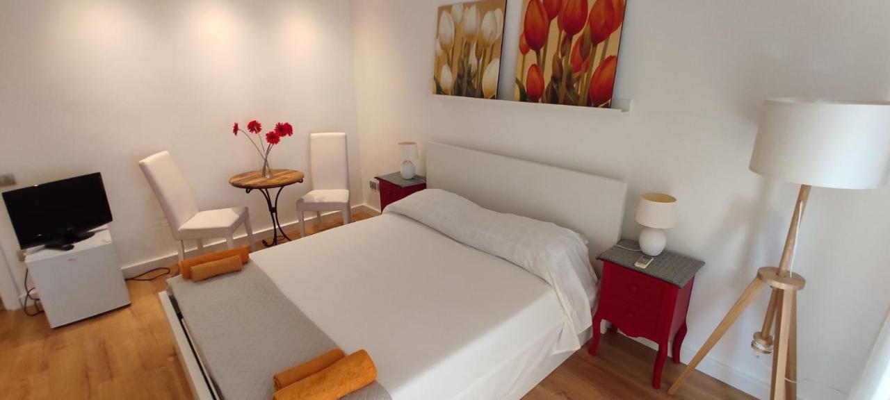 Krly Exclusive Rooms Cagliari Ngoại thất bức ảnh